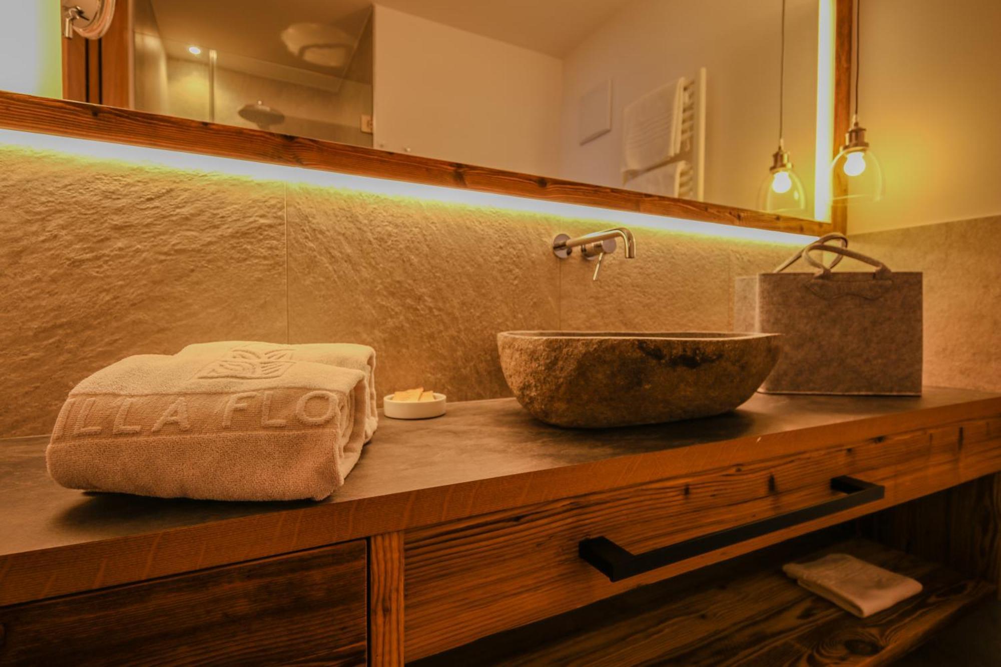 Villa Flora Mountain Lodges 산카시아노 외부 사진